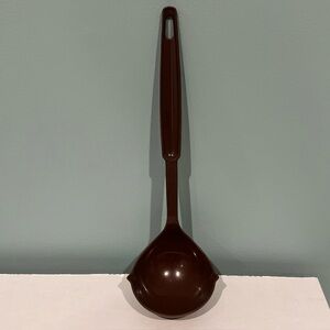 Vintage Ekco USA Nylon Ladle - Soup Brown Double Pour Spout Dishwasher Safe